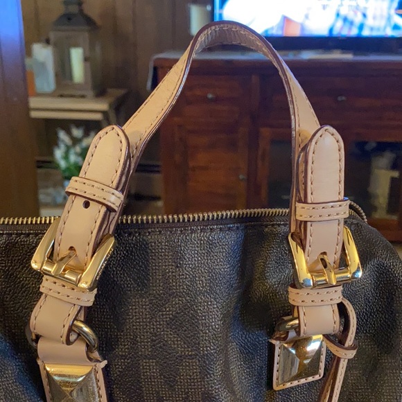 Michael Kors medium logo satchel - Picture 4 of 10
